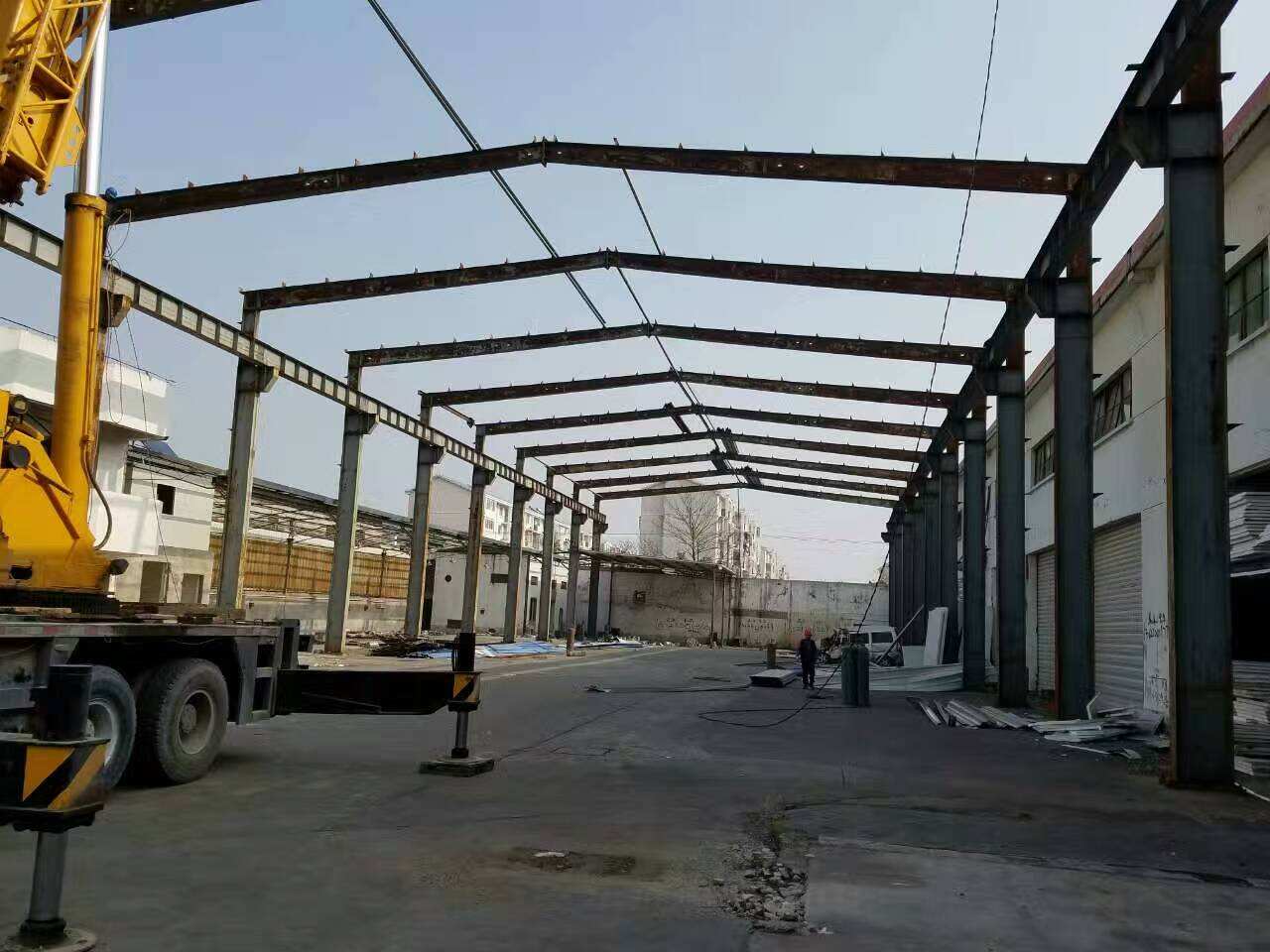 鋼結(jié)構(gòu)輕鋼廠房